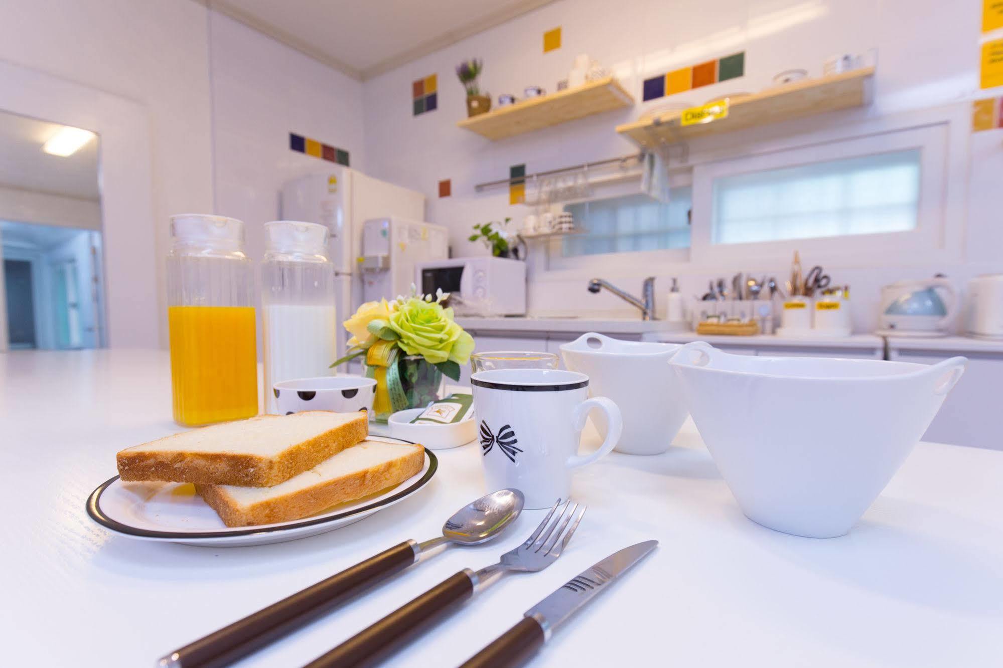 Stay Now Hongdae Сеул Экстерьер фото