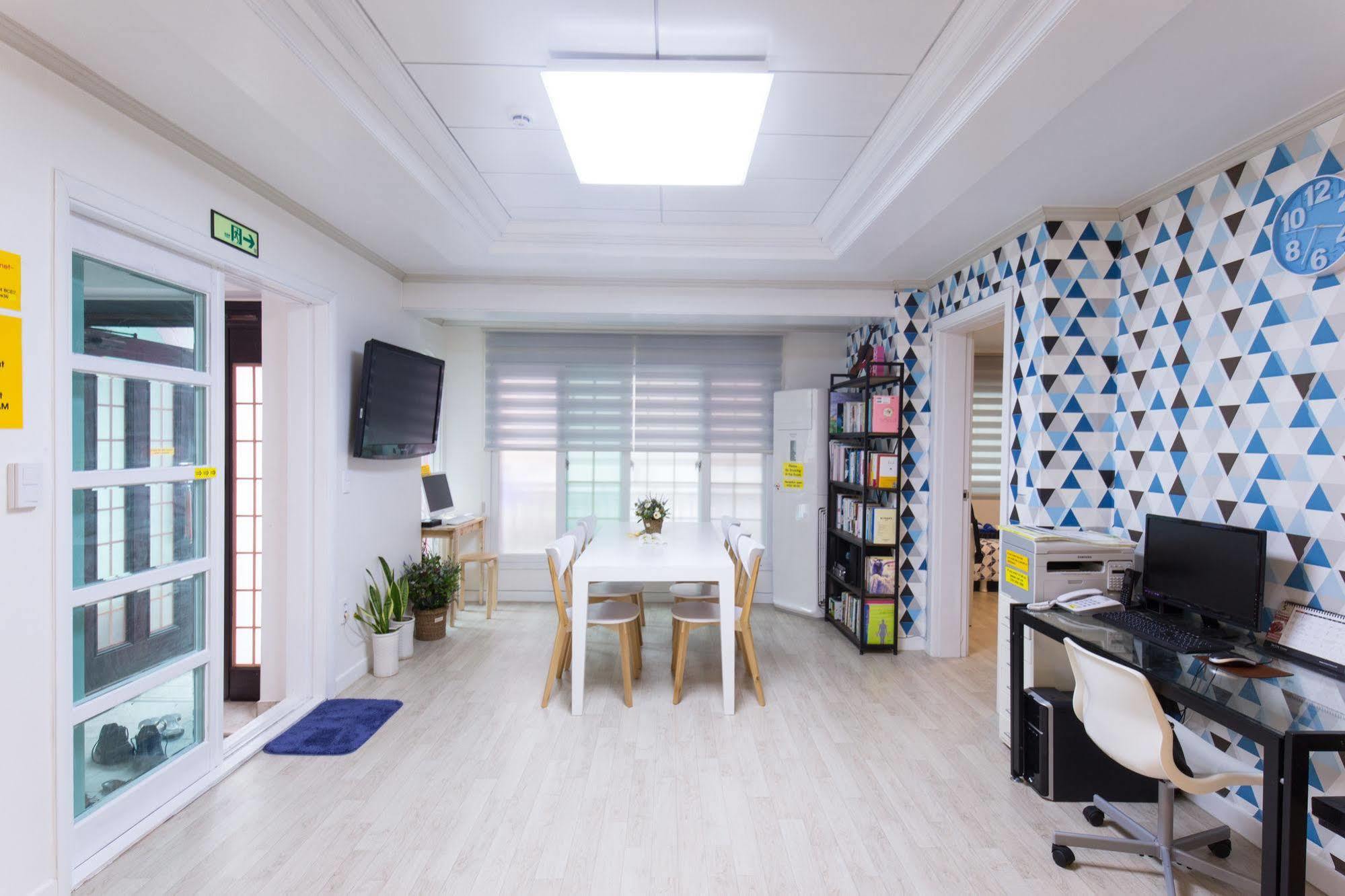 Stay Now Hongdae Сеул Экстерьер фото